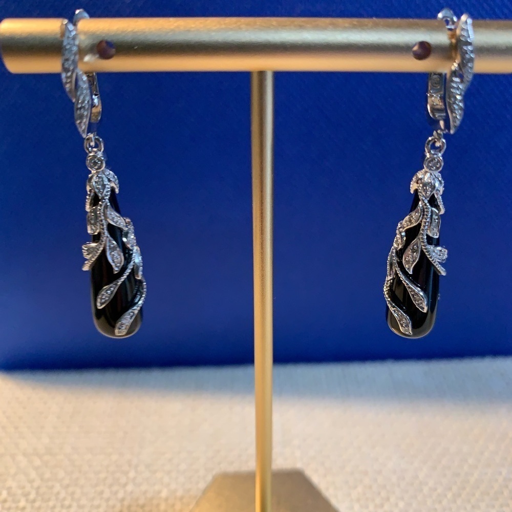 Affinity Diamond 1/7 Ct Tw Sterling Silver And Black Agate Earrings